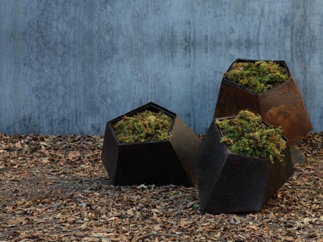 boulders planter
